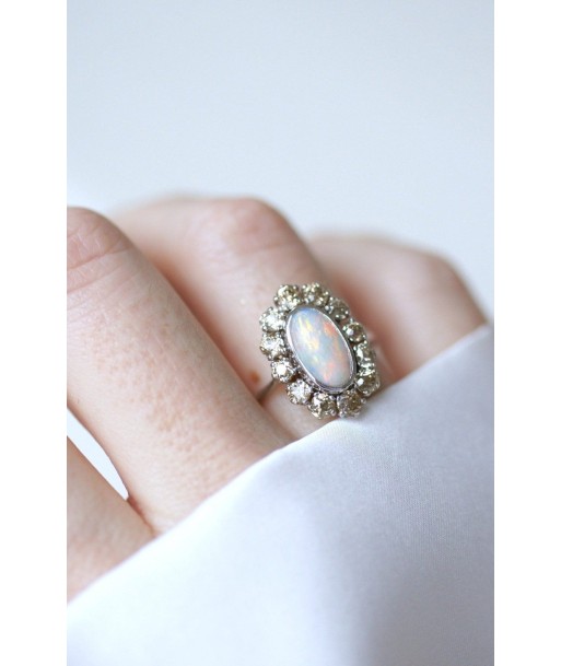 Bague marguerite opale entourage diamants acheter en ligne