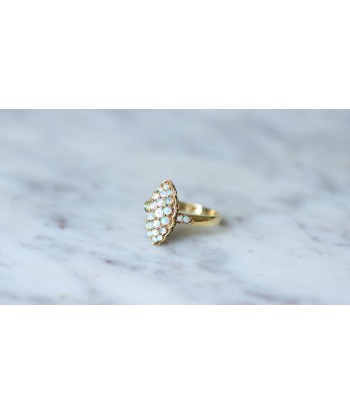 Bague marquise opales sur or de la marque