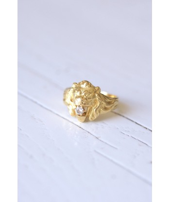 Bague chevalière Lion vintage en or jaune et diamant brillant des détails fins