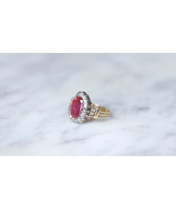 Bague marguerite rubis birman 2.82 Cts diamants 2023