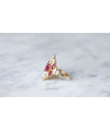 Bague fil marquise rubis et diamants l'évolution des habitudes 