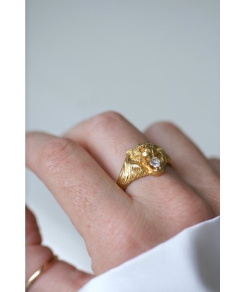 Bague Chevalière Lion Or Jaune et Diamant brillant des détails fins