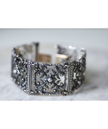 Bracelet Articulé Jules Wiese en Argent ou a consommer sur place