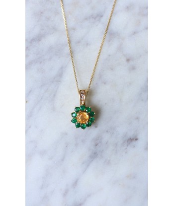 Collier Pendentif Marguerite Saphir Jaune et Emeraudes l'évolution des habitudes 