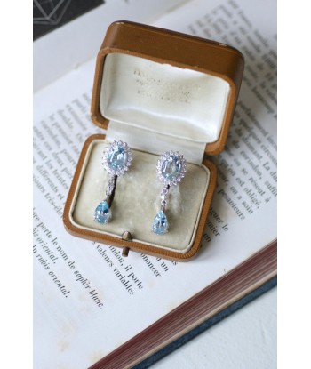 Boucles d'oreilles Gouttes Topaze Bleue et Diamant sur Or Blanc Venez découvrir notre 