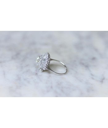 Bague Jupe Diamant Baguette 3.34 Cts Or Blanc en linge