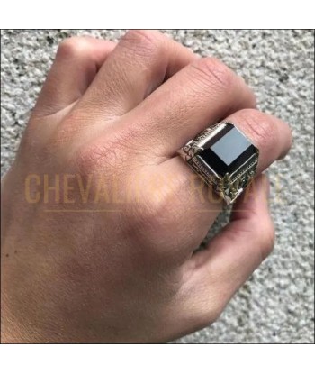 Chevalière homme en argent quatre crochés et les motifs royaux Toutes les collections ici