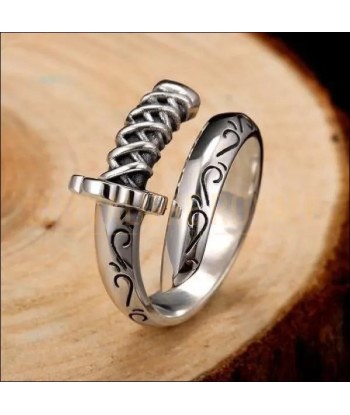 Chevalière pour homme et femme en argent forme sabre guerrier ou a consommer sur place