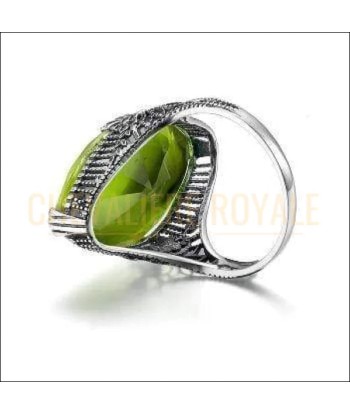 Chevalière femme en argent pierre précieuse vert transparent sur le site 