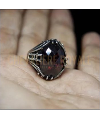 Chevalière homme argent artisanale avec pierre garnet cubic zircon Comment ça marche