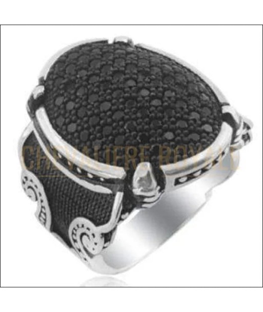 Chevalière pour homme argent style biker couvert de pierres d'onyx ou a consommer sur place