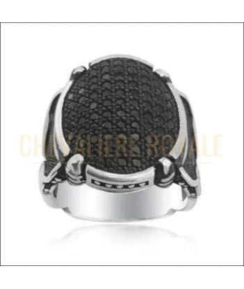 Chevalière pour homme argent style biker couvert de pierres d'onyx ou a consommer sur place