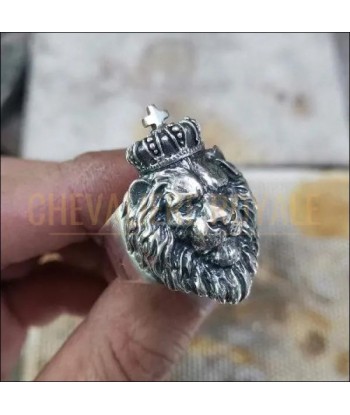 Chevalière homme argent tête de lion symbolisant la force la sagesse En savoir plus