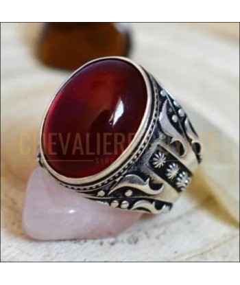 Chevalière argent homme sculpté artisanalement avec agate rouge en ligne