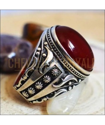 Chevalière argent homme sculpté artisanalement avec agate rouge en ligne