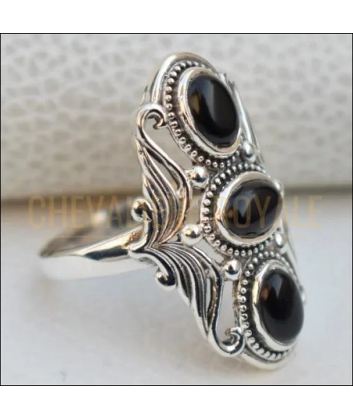 Chevalière femme en argent sertie de trois pierres d'onyx noire 50% de réduction en Octobre 2024