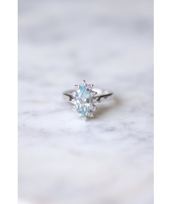 Bague de fiançailles marquise aigue-marine entourage diamants sur or blanc meilleur choix