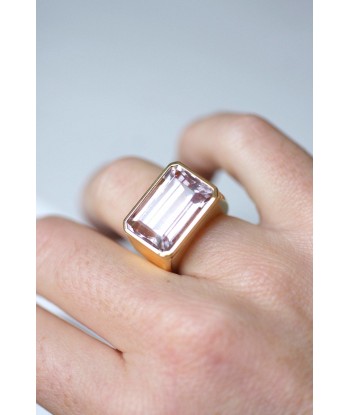 Bague chevalière vintage en or jaune et morganite 15.00 Cts Economisez 