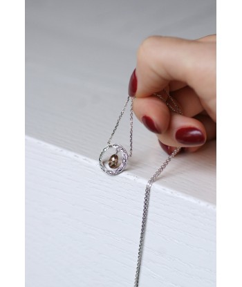 Collier Solitaire style Art Déco or blanc et diamant brun champagne briolette 0,90Ct Véritable concentré