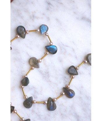 Collier vintage pampilles labradorites, or et perles hantent personnes