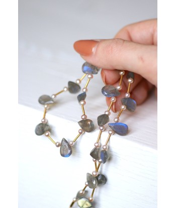 Collier vintage pampilles labradorites, or et perles hantent personnes