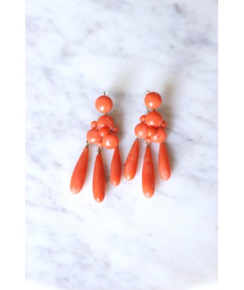 Boucles d'oreilles girandoles anciennes en or et goutte de corail du meilleur 