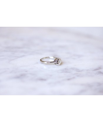 Bague solitaire en or blanc et diamant 0.40 Ct à prix réduit toute l'année