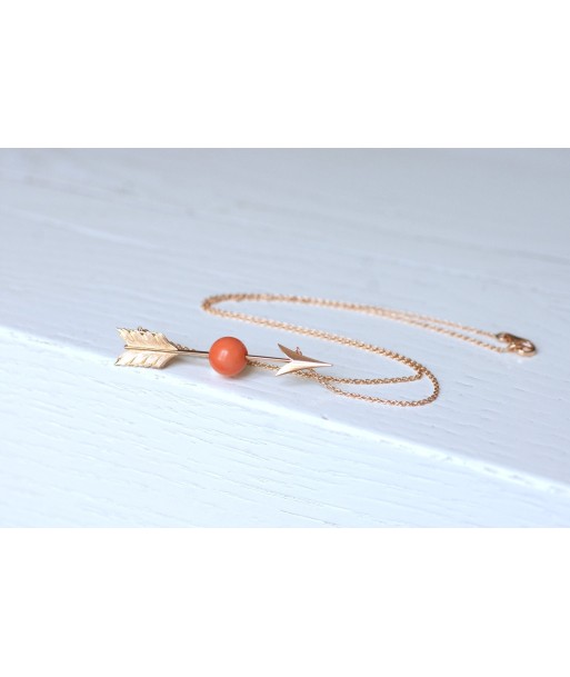 Collier flèche ancien or et corail plus qu'un jeu 