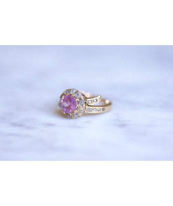 Bague marguerite ancienne saphir rose entourage diamants sur or à prix réduit toute l'année