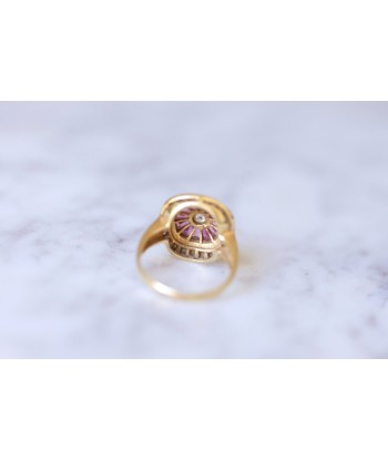 Bague en or jaune style Art Deco diamants et rubis calibrés Vous souhaitez 