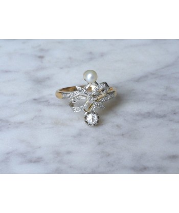 Bague Noeud perle et diamants sur le site 