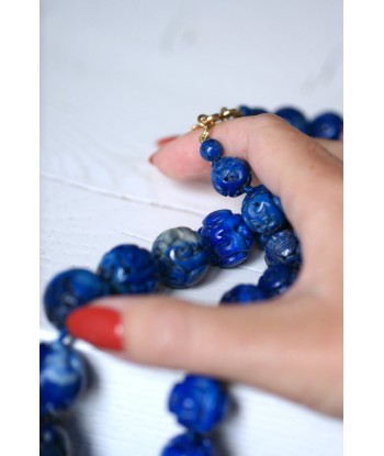 Collier perles de lapis lazuli sculptées la colonne vertébrale