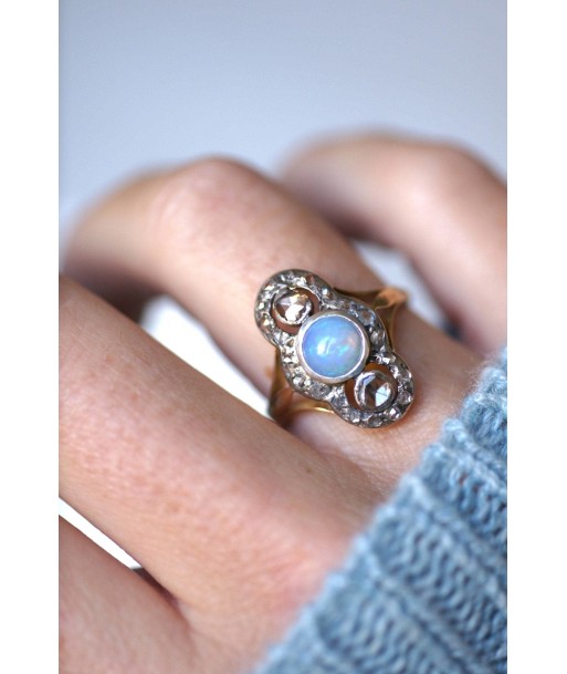 Bague marquise opale et diamants soldes