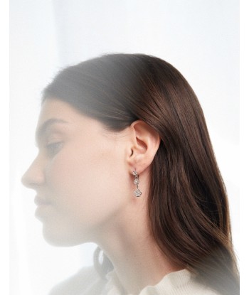 Boucles d'oreilles dormeuses Art Déco diamants le des métaux précieux