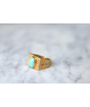 Bague chevalière or martelé et turquoise de France