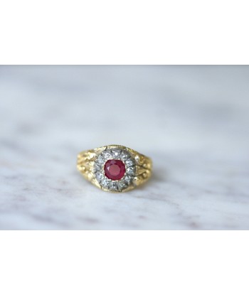 Bague ancienne rubis Birman entourage diamants en linge