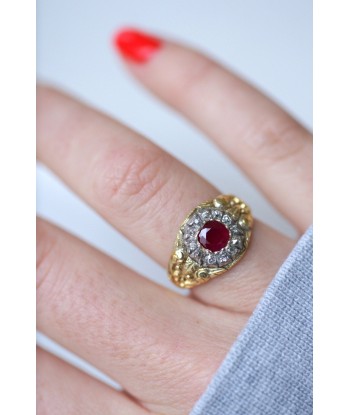 Bague ancienne rubis Birman entourage diamants en linge