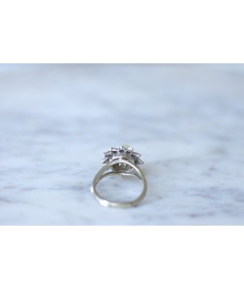 Bague fleur vintage or blanc, perle, et diamants pas cheres