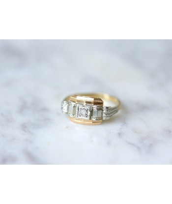 Bague Art Deco trois ors et diamant de la marque