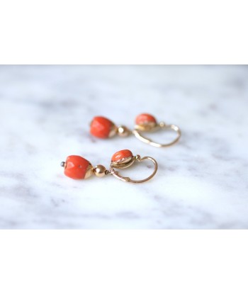 Boucles d'oreilles dormeuses or et corail soldes