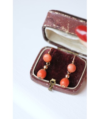 Boucles d'oreilles dormeuses or et corail soldes