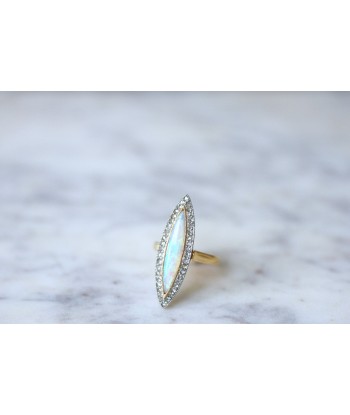 Bague Marquise opale entourage diamants solde