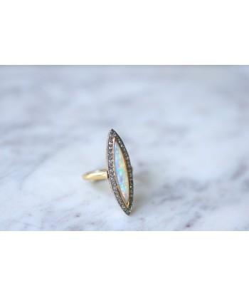 Bague Marquise opale entourage diamants solde