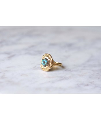 Bague ancienne plaque en or jaune, turquoises, et diamant pas cher