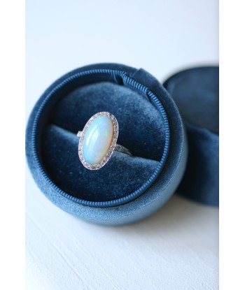 Bague Pompadour opale entourage diamants ouvre sa boutique