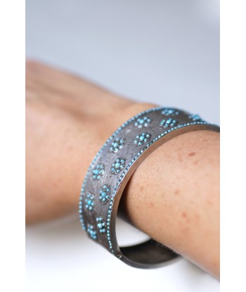 Bracelet jonc ancien en argent et perles de verre turquoises 2024