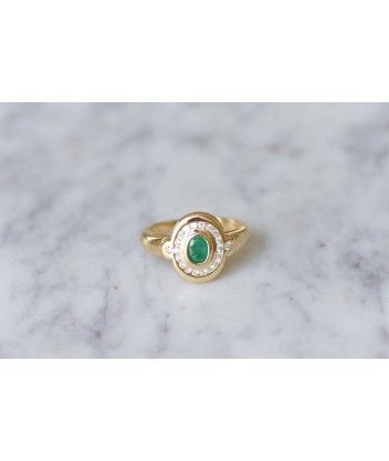 Bague émeraude entourage diamants le des métaux précieux