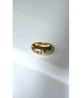 Bague jonc or jaune et trois diamants Venez acheter