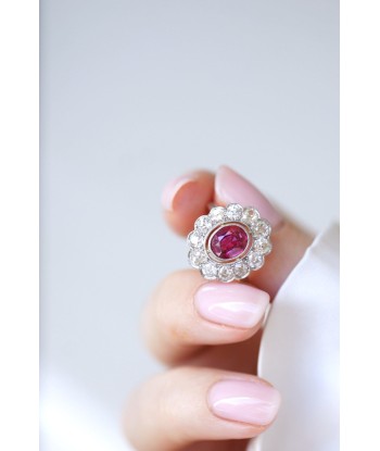 Bague marguerite, rubis Birman non chauffé 1.60 Cts, diamants offre 