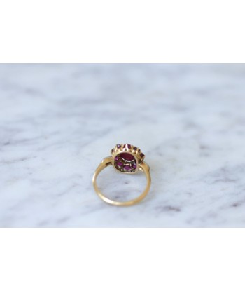 Bague marguerite rubis cabochon et diamants d'Europe débarque